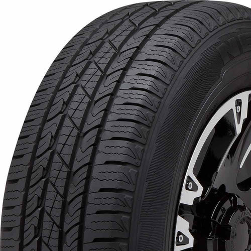235/70R17 111T All Season Tire H82328