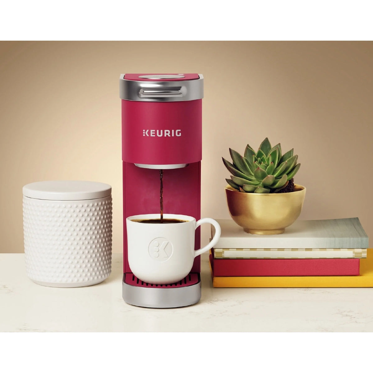 Single Serve K-Cup Pod Coffee Maker F882