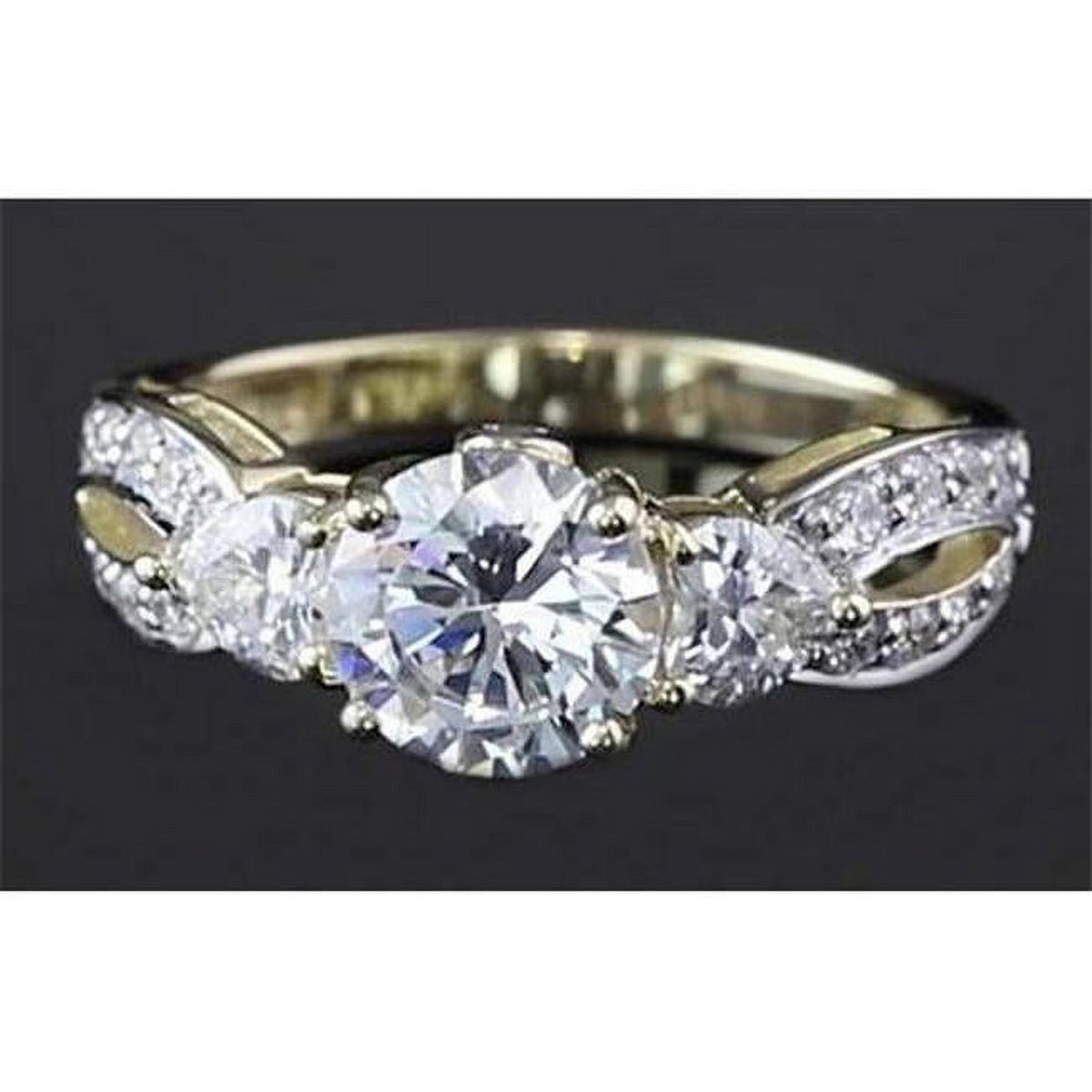 3.25 CT Twisted Shank Round Diamond Engagement Ring I258