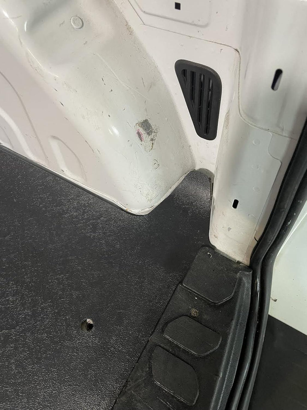 Cargo Area Floor Mat Heavy Duty Floor Liner R8503