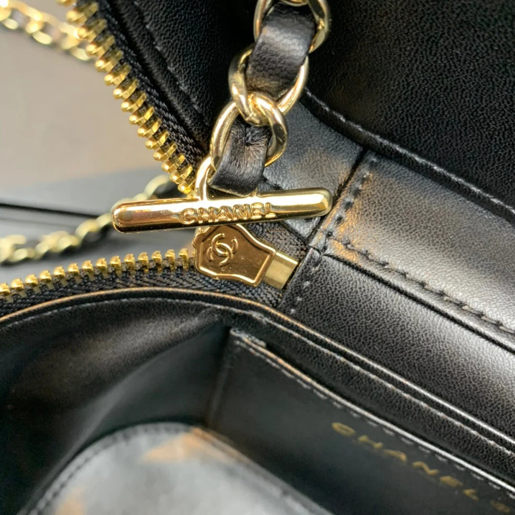 Black Vanity Case Handbag U8198