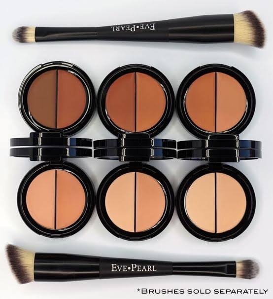 Dual Salmon Concealer and Concealer Blender Brush D937175