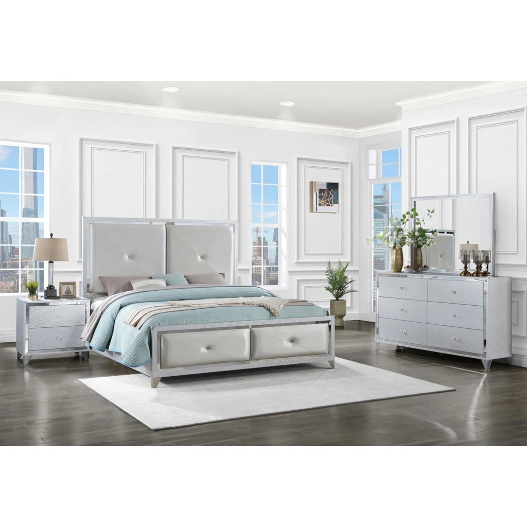 4-piece Wood Tufted California King Bedroom Set X5467