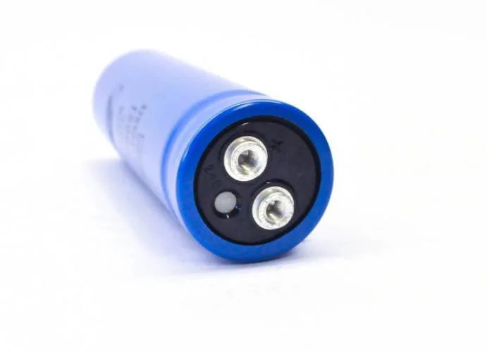 1500uF 100VDCW Capacitors Z8521