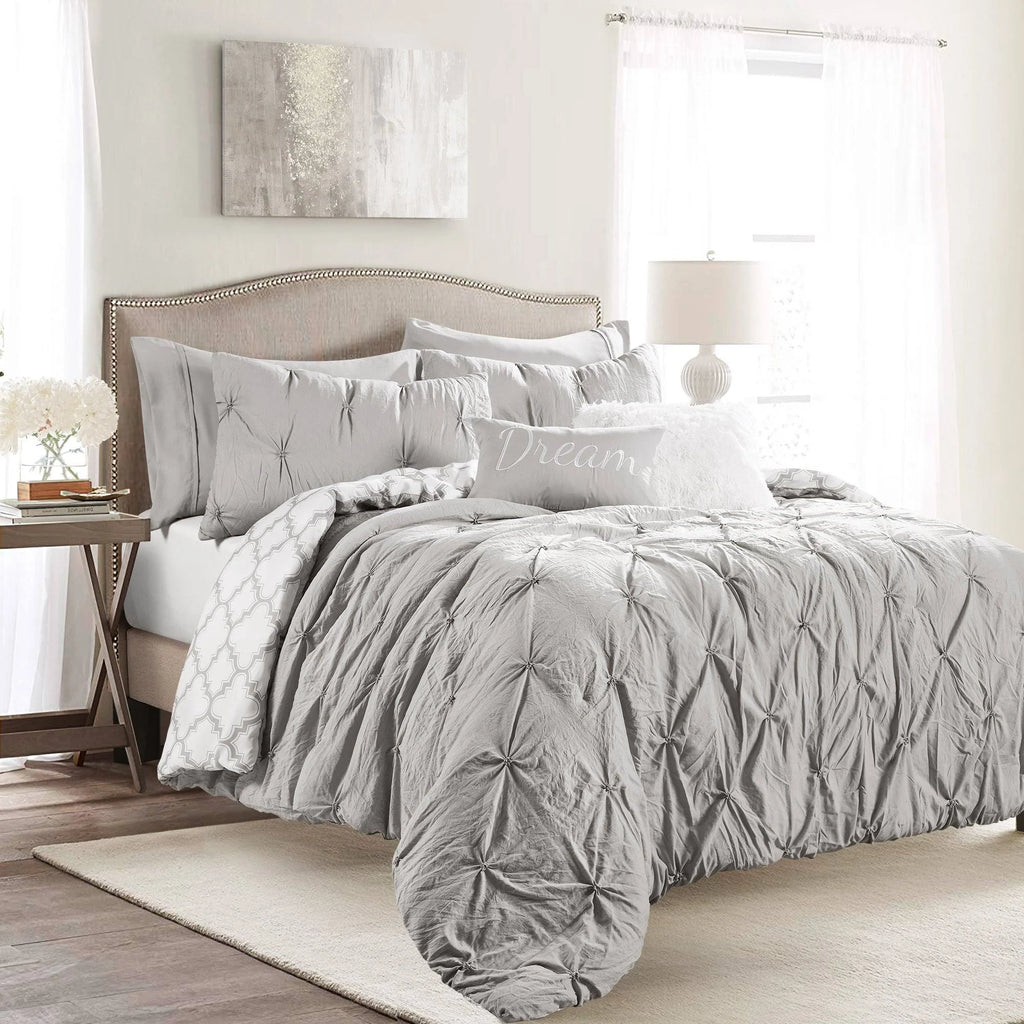 Light Gray Full/Queen Comforter Set L78734