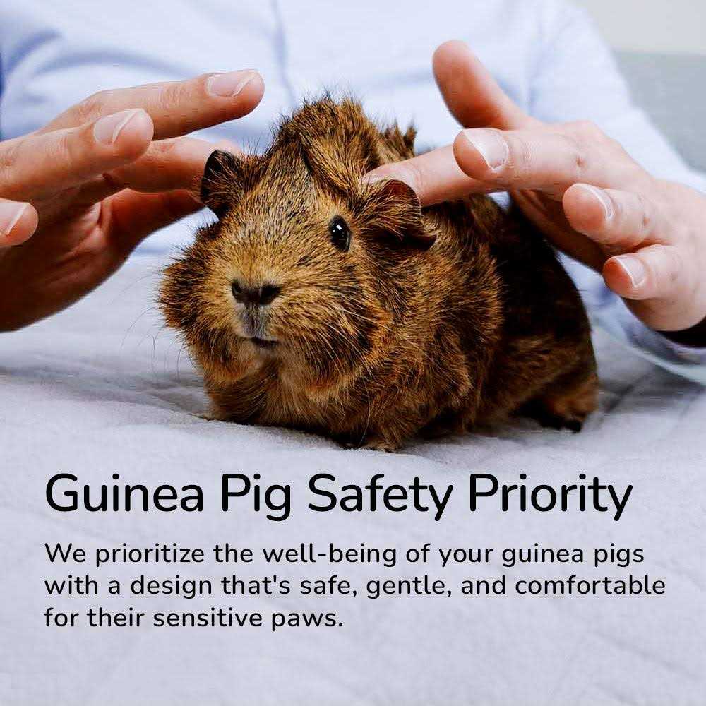 Guinea Pig Fleece Cage Liner Bedding B460111