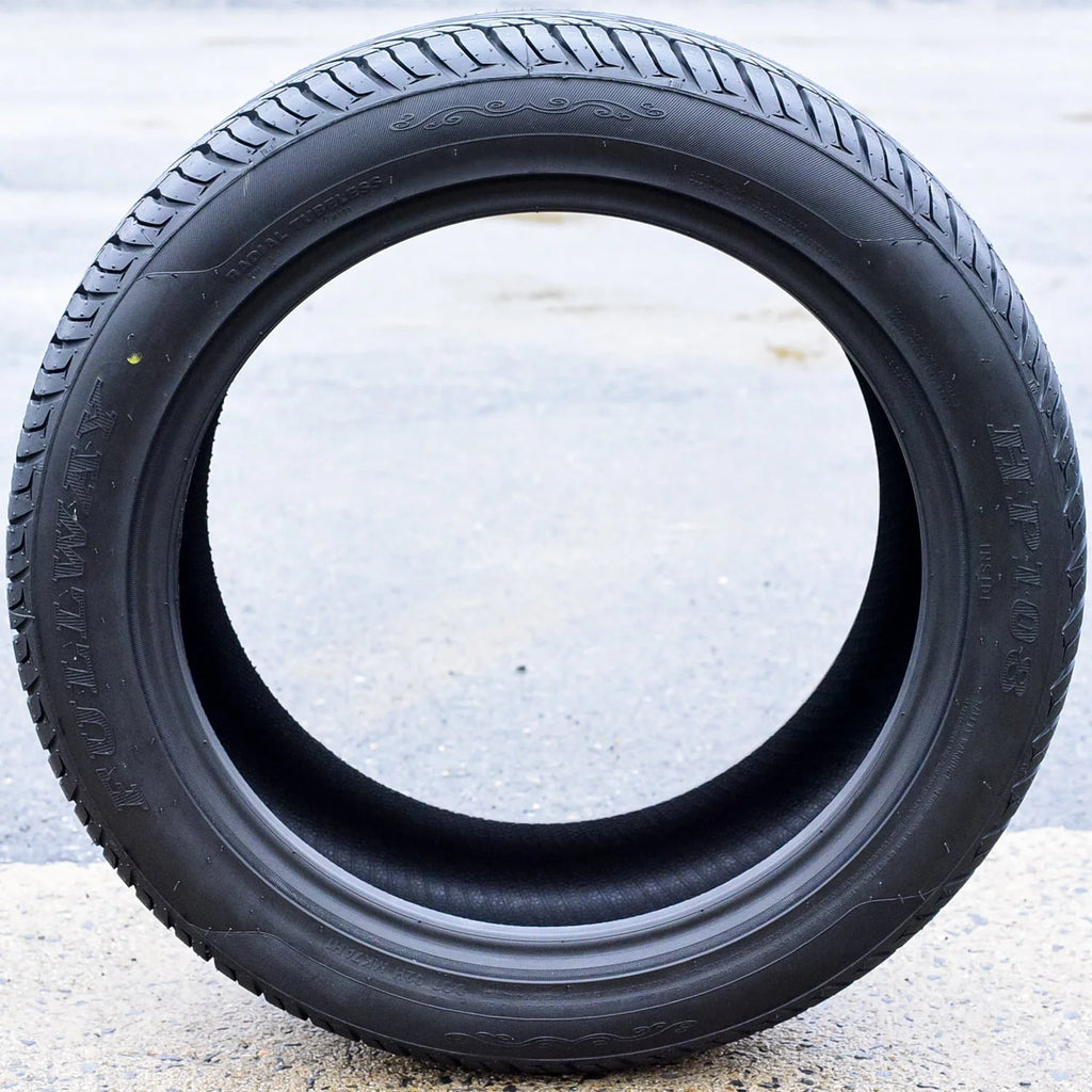 Pair of 2 Performance Tires H567765