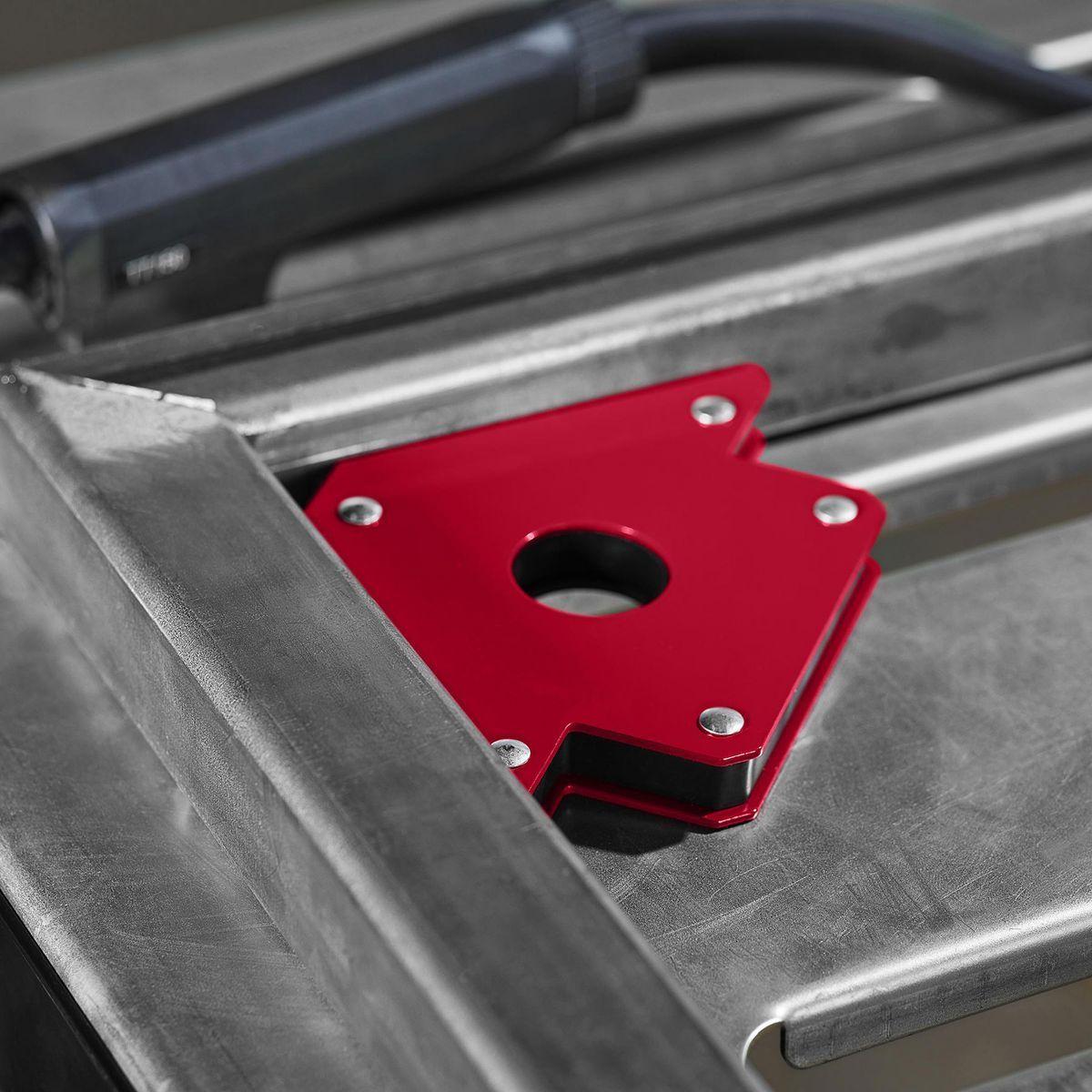 6-1/4 in. Multipurpose Magnet Holder B639740